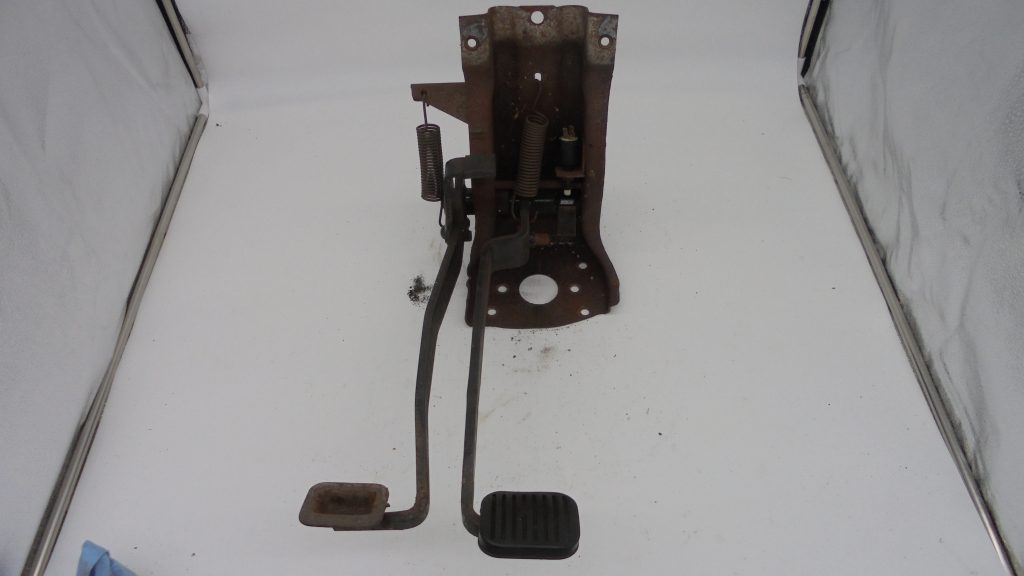 JEEP 19871990 YJ BRAKE CLUTCH PEDAL ASSEMBLY One Jeep Jeep Parts