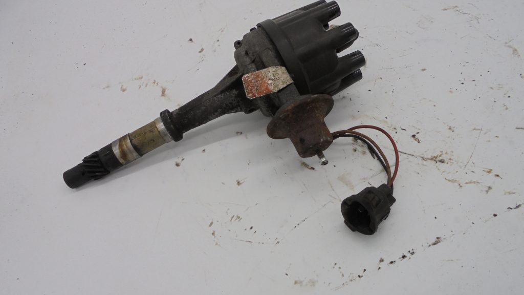 197283 JEEP CJ V8 304 DISTRIBUTOR One Jeep Jeep Parts Sell Used Jeep Parts