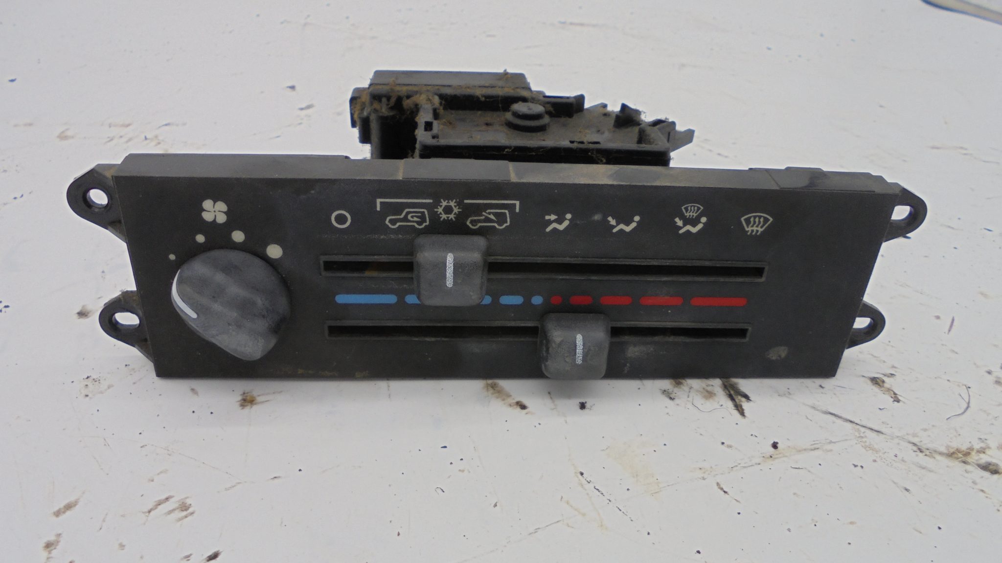 19971998 JEEP TJ DASH HEAT/AC CONTROLS One Jeep Jeep Parts Sell