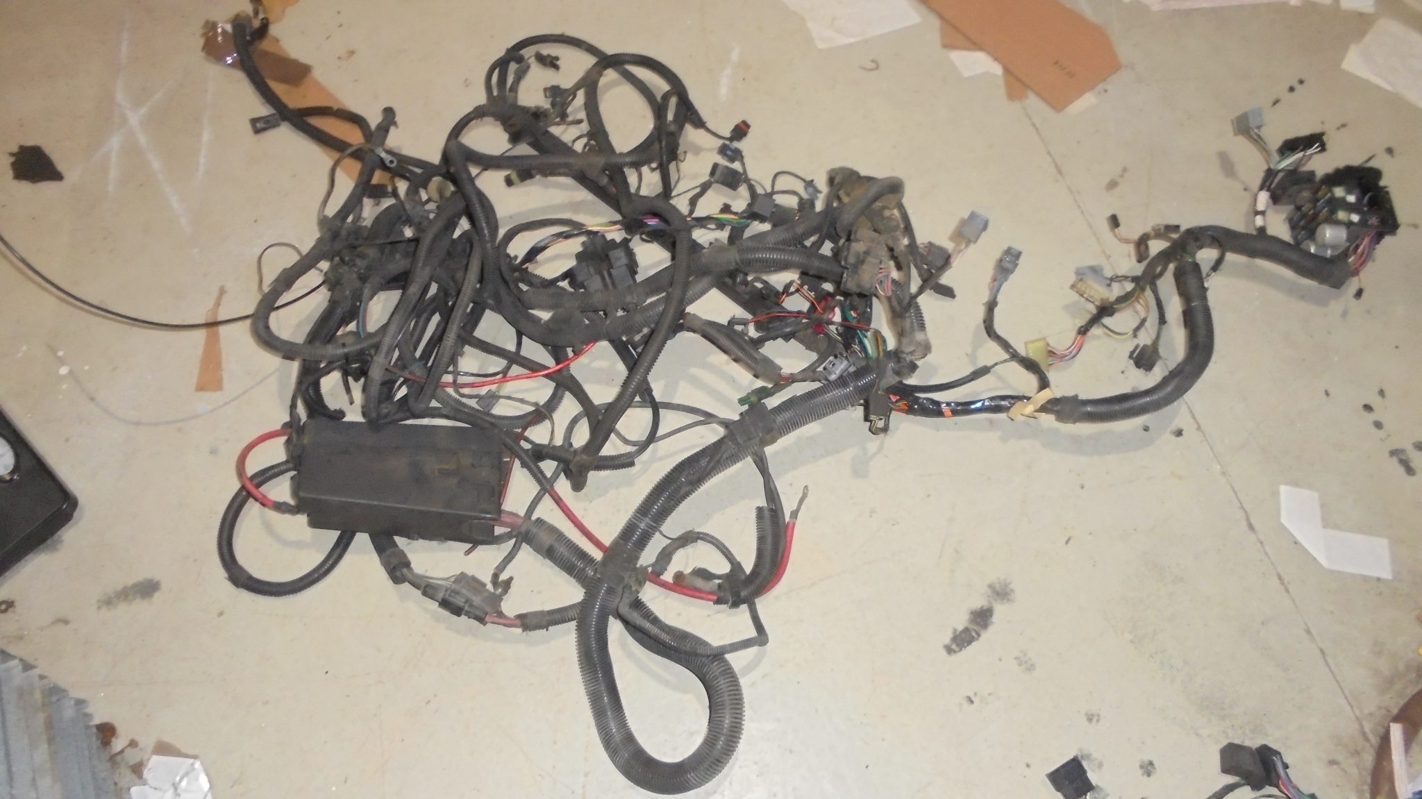 19921995 JEEP YJ 6CLY 4.0 ENGINE WIRING HARNESS One Jeep Jeep