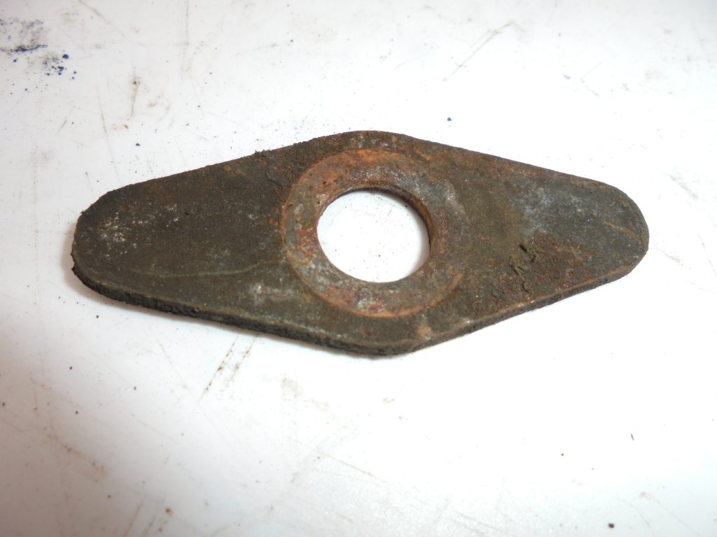 19761986 JEEP CJ AMC 20 REAR AXLE 10″ BRAKE SHOE GUIDE PLATE One