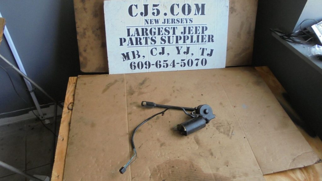Wrangler TJ Windshield Wiper Arm Motor And Linkage Assembly Module 97 06 Tj Lj 04864892