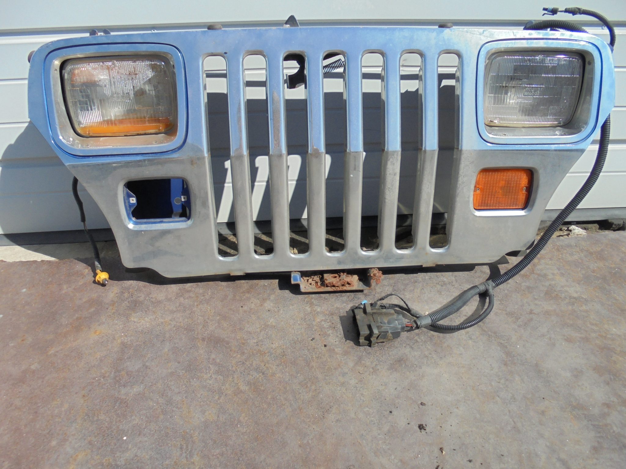 19871995 JEEP YJ WRANGLER BLUE W/CHROME OVERLAY GRILL W/WIRING One