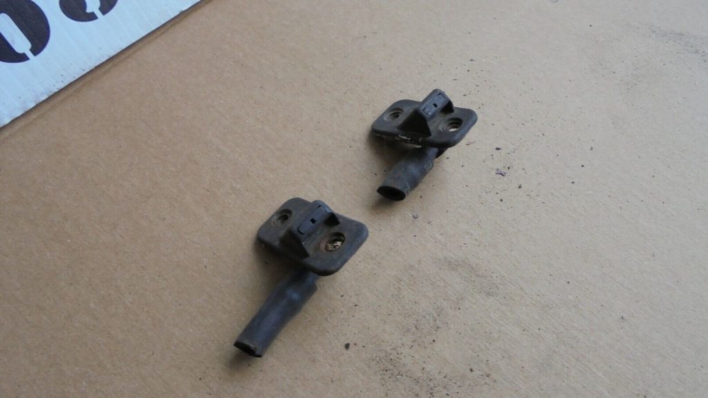 19871995 JEEP YJ WRANGLER WINDSHIELD WASHER SPRAYER PAIR One Jeep